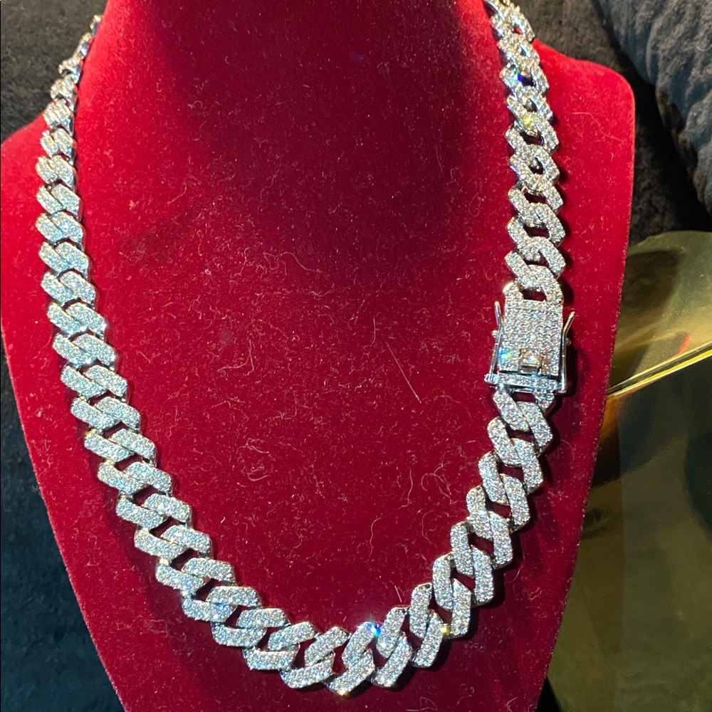 Silver Cuban Link Chain Necklace 20” - Picture 3 of 3